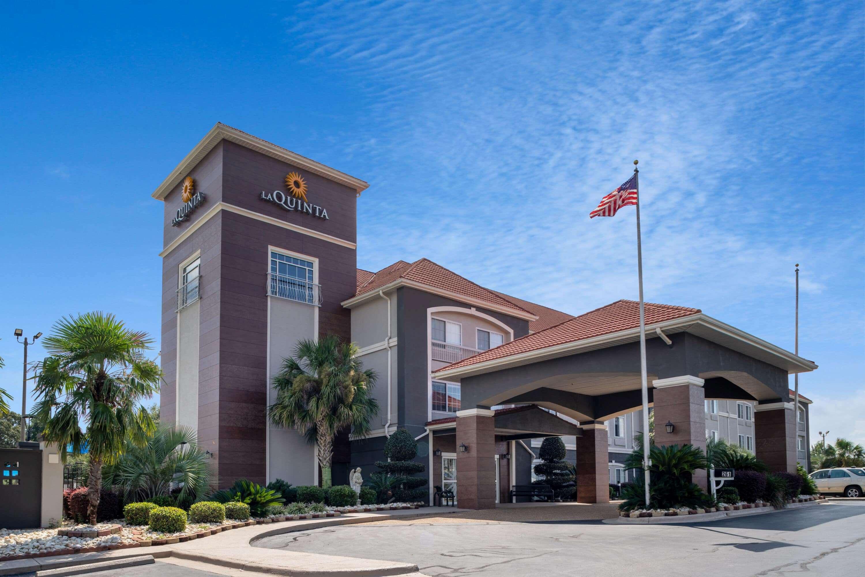 La Quinta By Wyndham Prattville Exterior photo